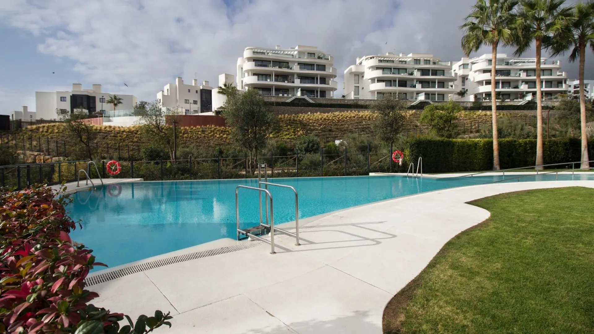 Happy Travel Higueron West Apartment Fuengirola Spain