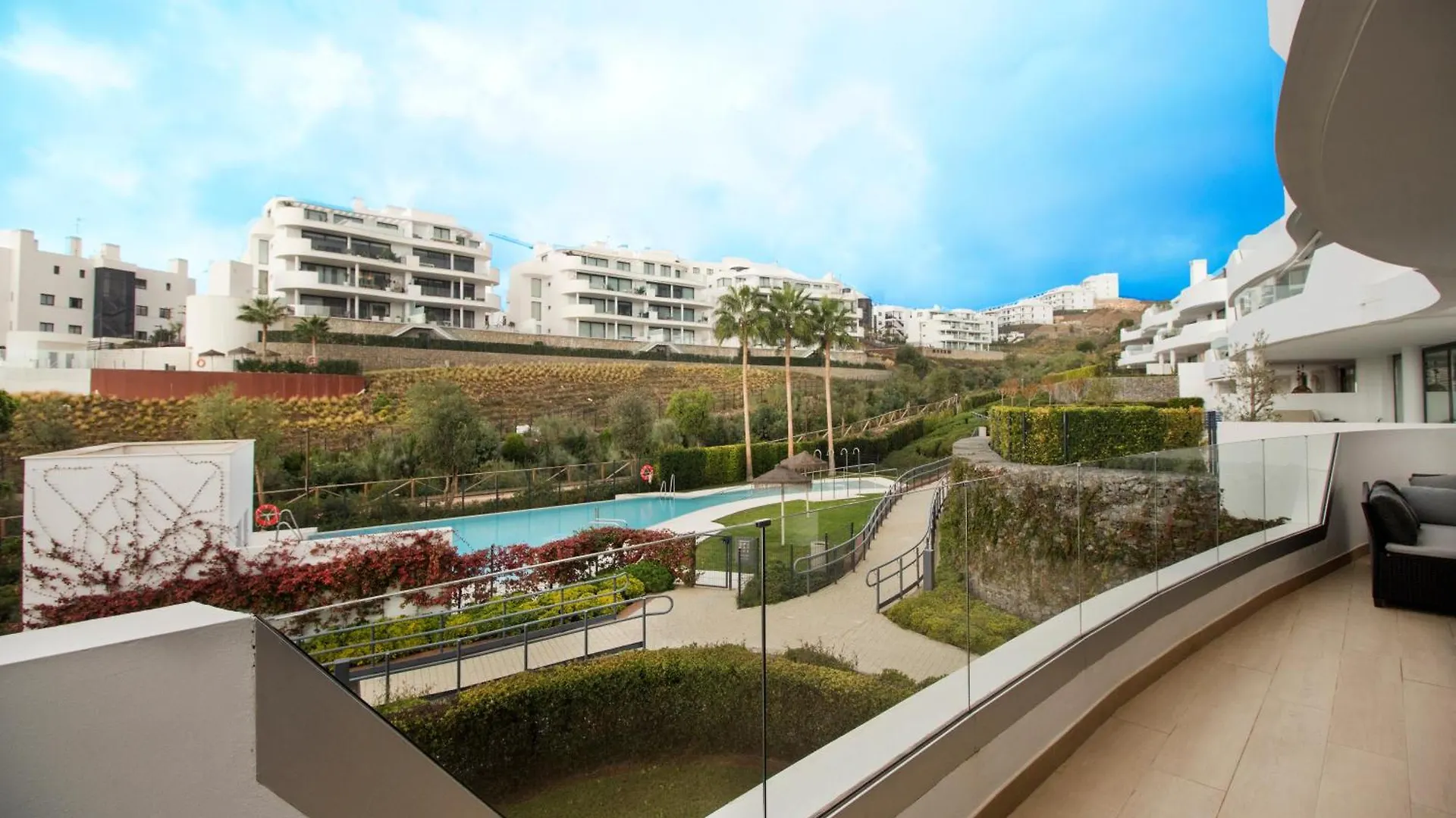 Happy Travel Higueron West Apartment Fuengirola
